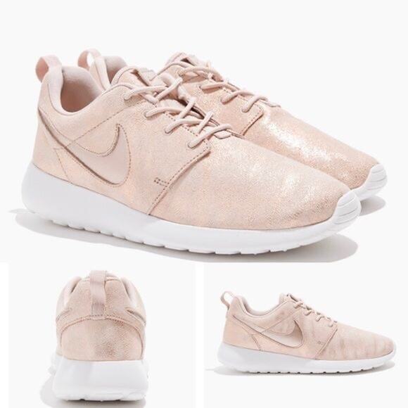 NIKE Run Roshe Running Sneakers Metallic Bronze - Picture 6 of 7